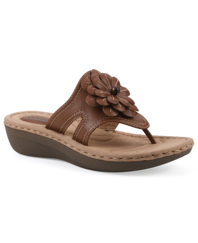 Women's Cashlyn Flower Sandals