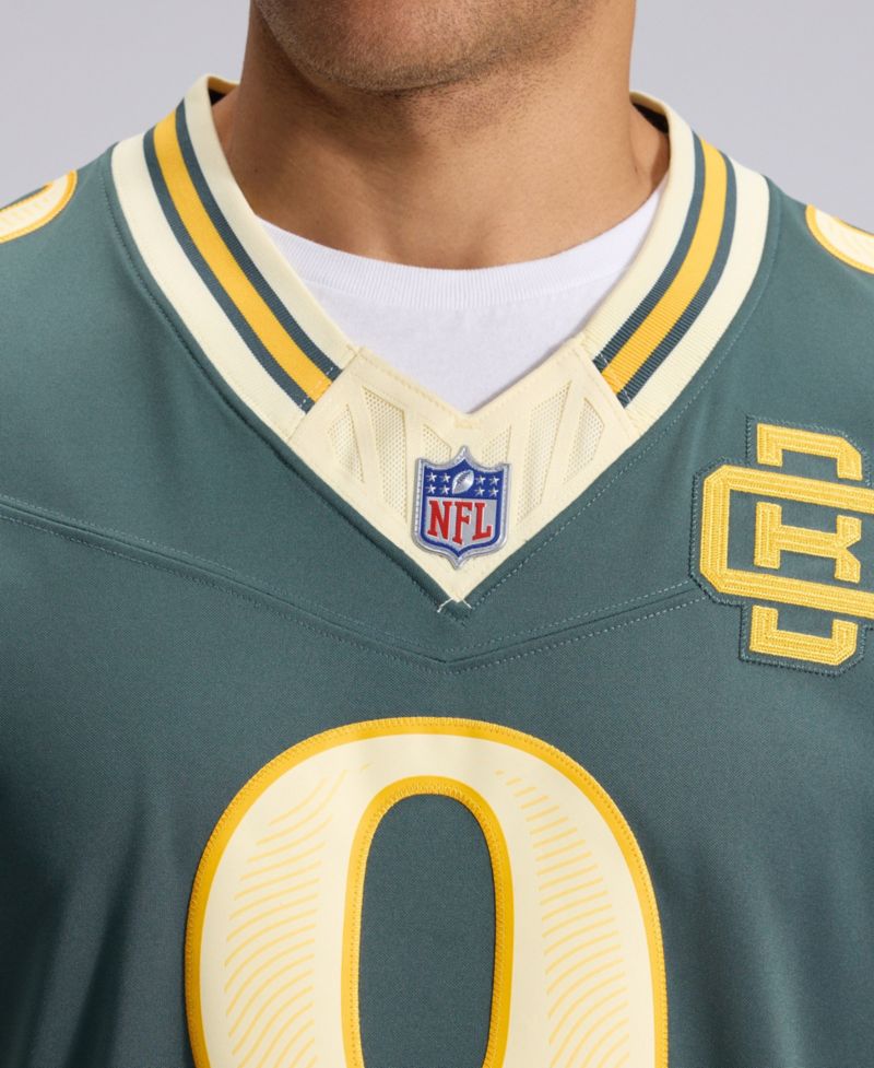 Men's Christian Watson Green Bay Packers 2026 Rivalries Collection Vapor F.U.S.E Stitched Limited Jersey