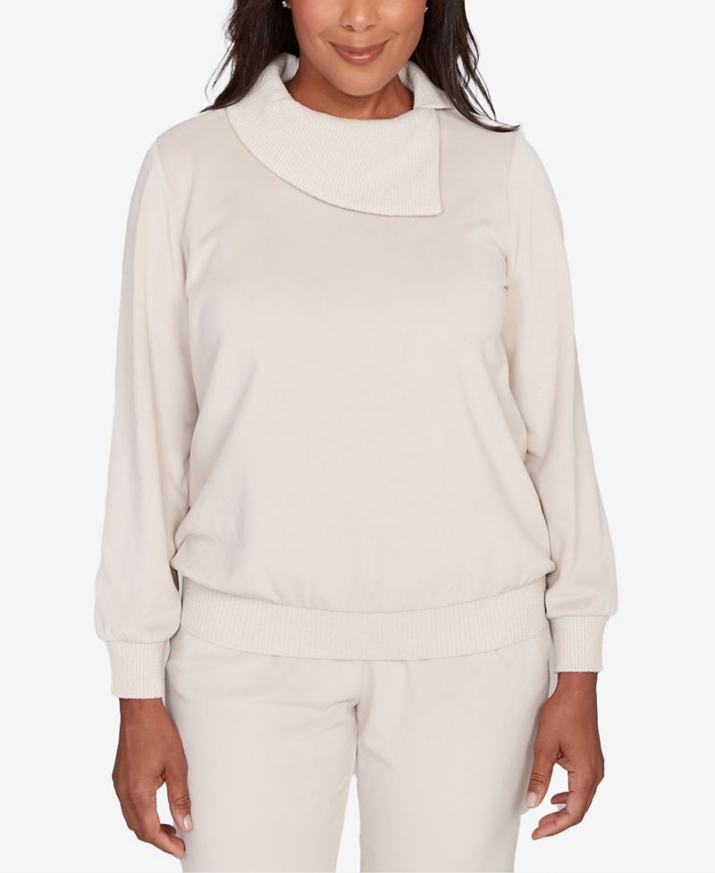 Calm Luxe Solid Shimmer Detail Envelope Neck Top