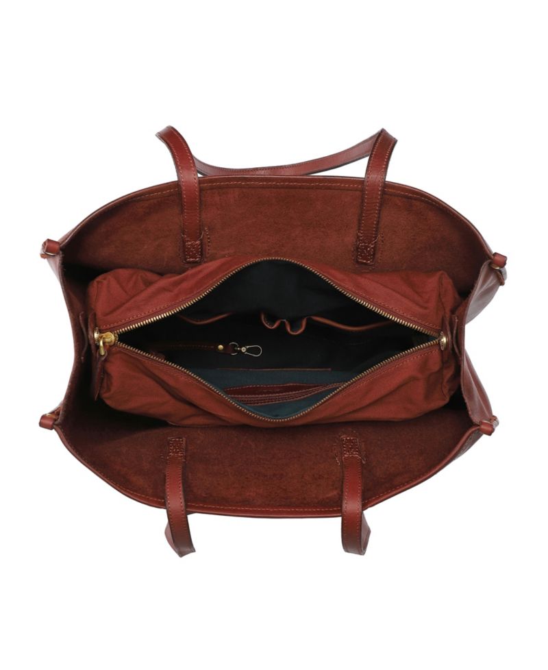 Clivia Carryall Tote Bag