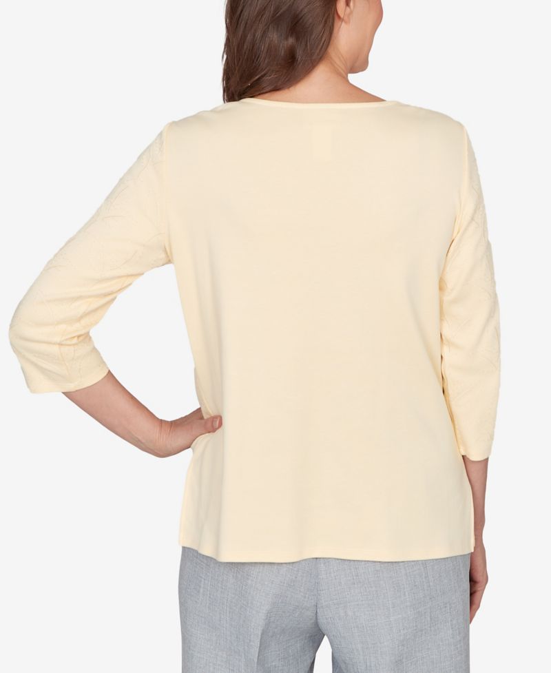 Women's Al Fresco Asymmetrical Floral Embroidered Textured Top