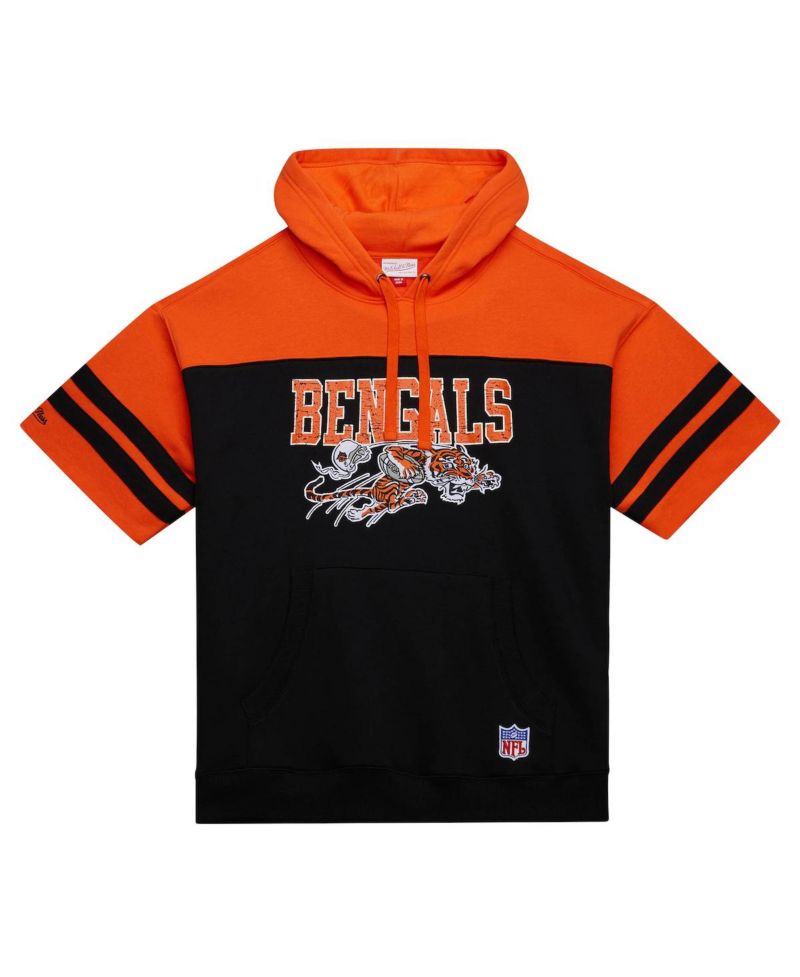 Men's Black Cincinnati Bengals Off Field Vintage Logo Short Sleeve Pullover Hoodie