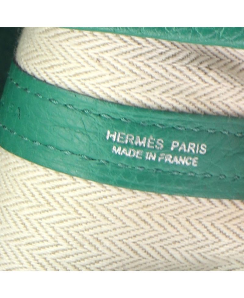 Pre-Owned Herm&eacute;s Garden Party Leather Tote