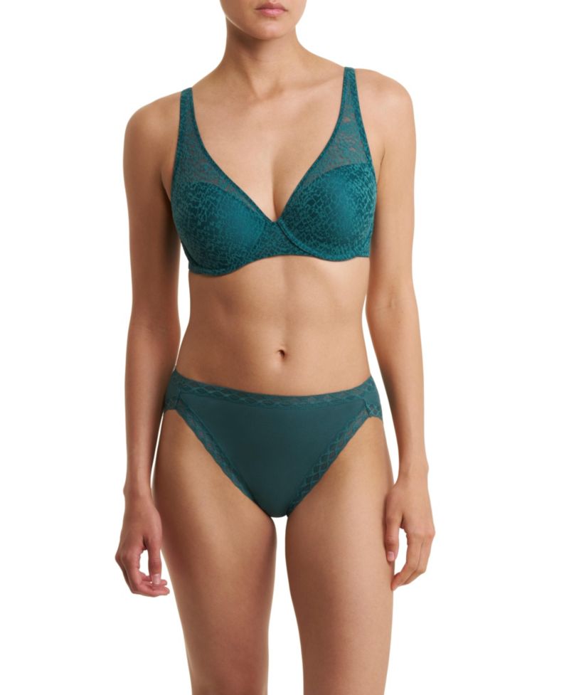 Pretty Smooth Lacey Fuller Coverage Molded Cups Adjustable Straps T-Shirt Bra