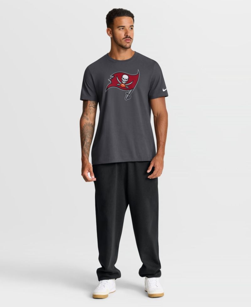 Men's Tampa Bay Buccaneers Essential T-Shirt