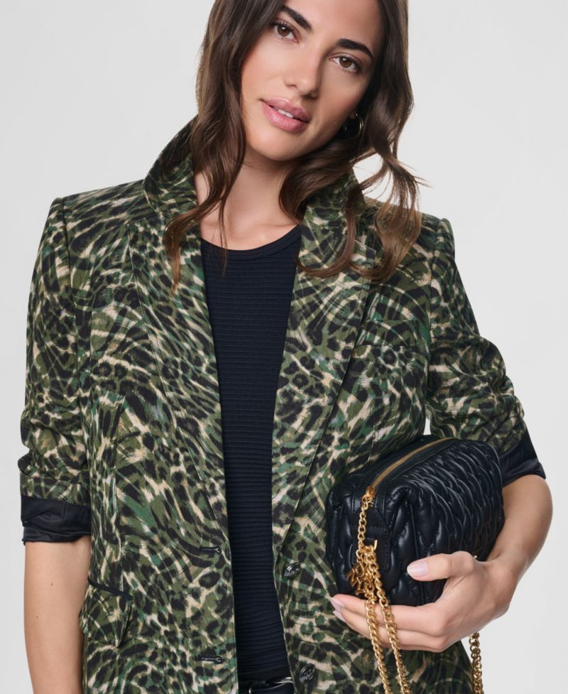 Women's Two-Button Collared & Flap Pockets Jacket