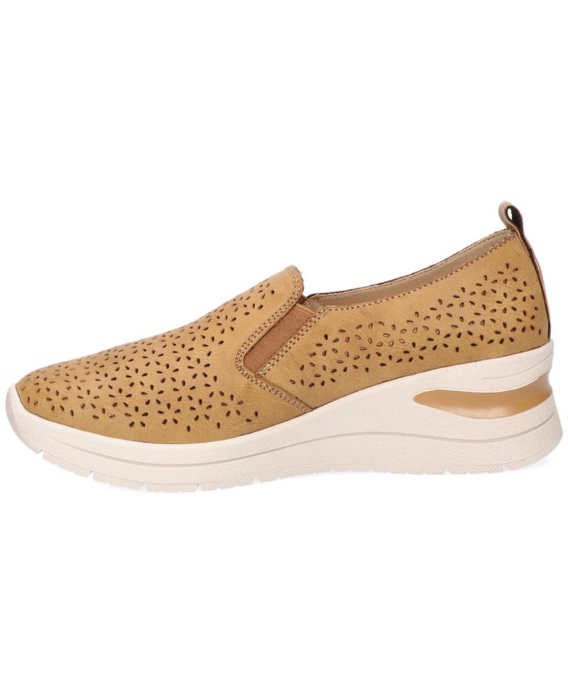 Easy Street Women's Nottingham Slip-On Sneakers