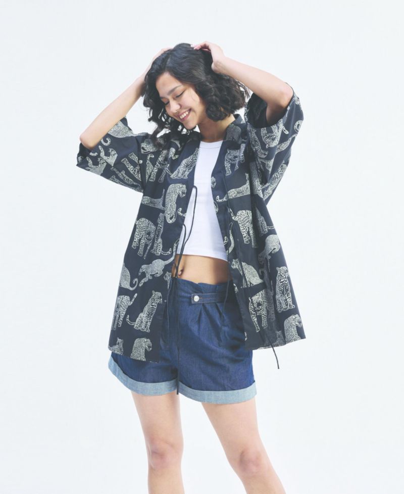 Women's Oversized Shirt with Front-ties in Animal Print
