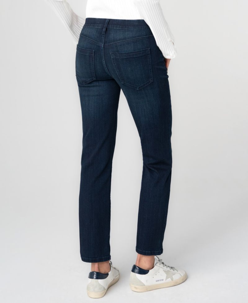Petite Low-Rise Comfort Waist Straight-Leg Jeans