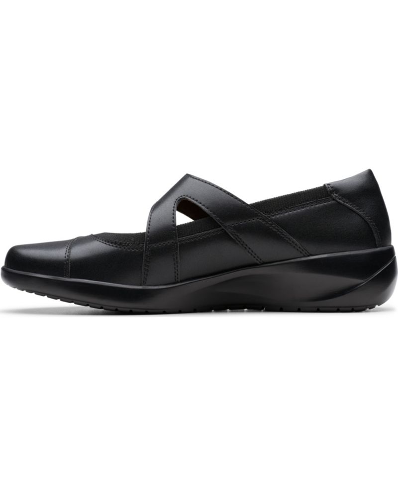 Women's Kaetlyn Jane Round Toe Flats