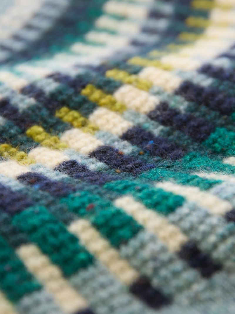 Women's Stitch Yoke Sweater