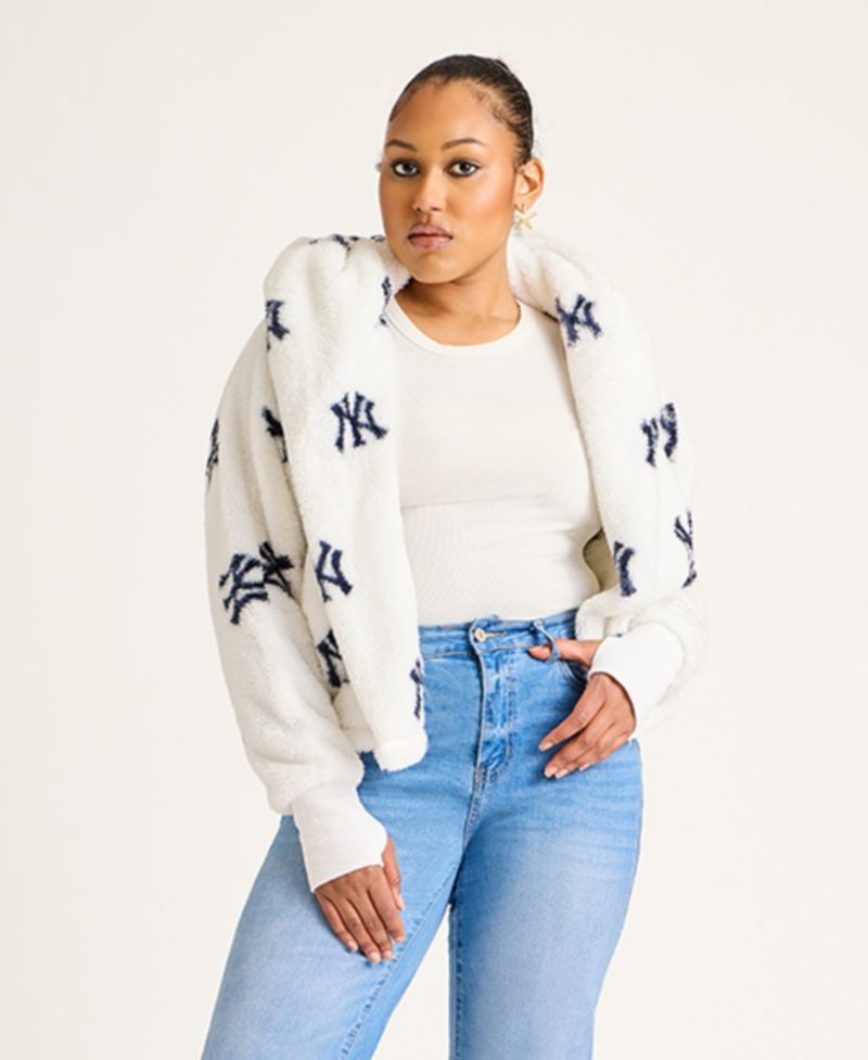 Women's White New York Yankees All Over Print Logo Cropped Lounger Lite Sherpa Jacket