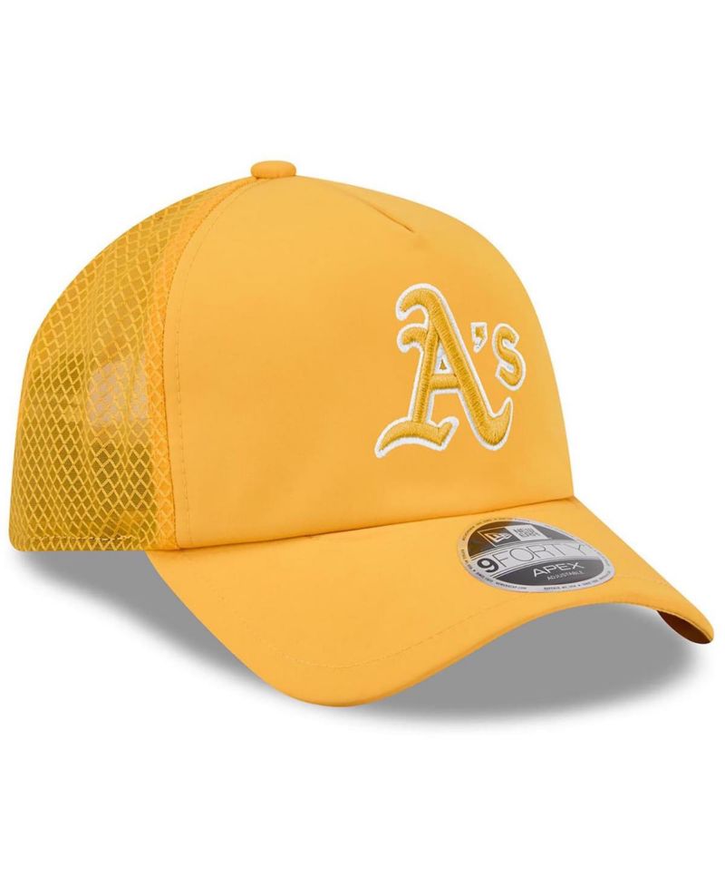 Men's Gold Athletics 2026 Batting Practice Apex 9FORTY Adjustable Trucker Hat