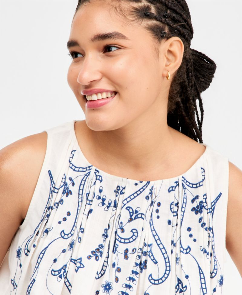 Women's Sleeveless Boat-Neck Embroidered Woven Cotton Top