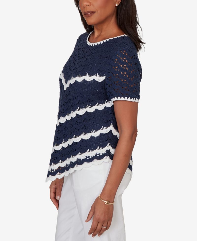 Women's Port Side Chevron Crochet Short-Sleeve T-Shirt