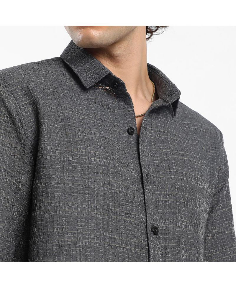Men's Solid Textured Knit Shirt