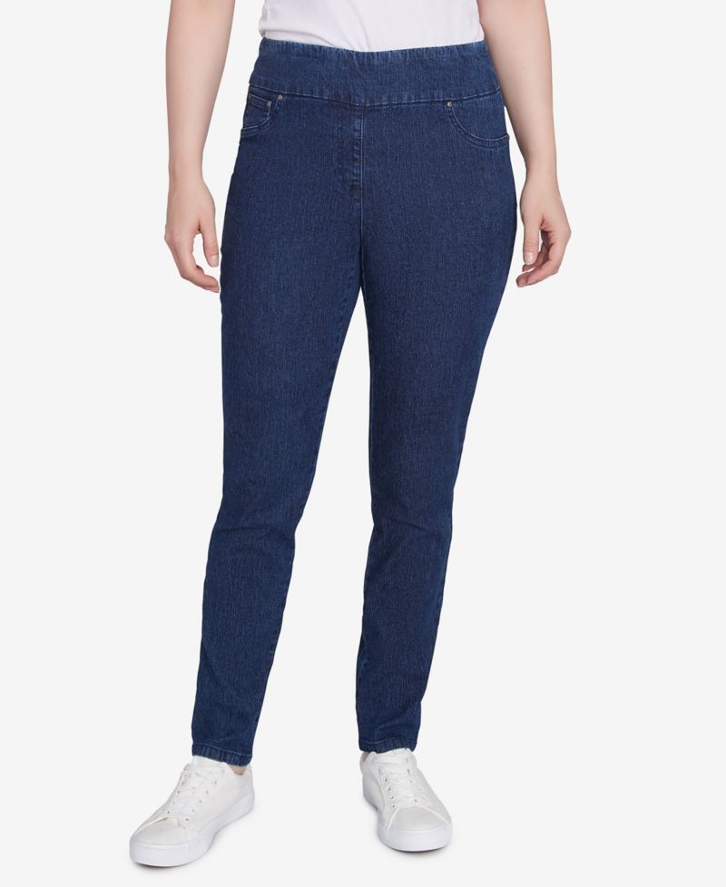 Petite Mid-Rise Pull-On Straight Extra Stretch Denim Pant