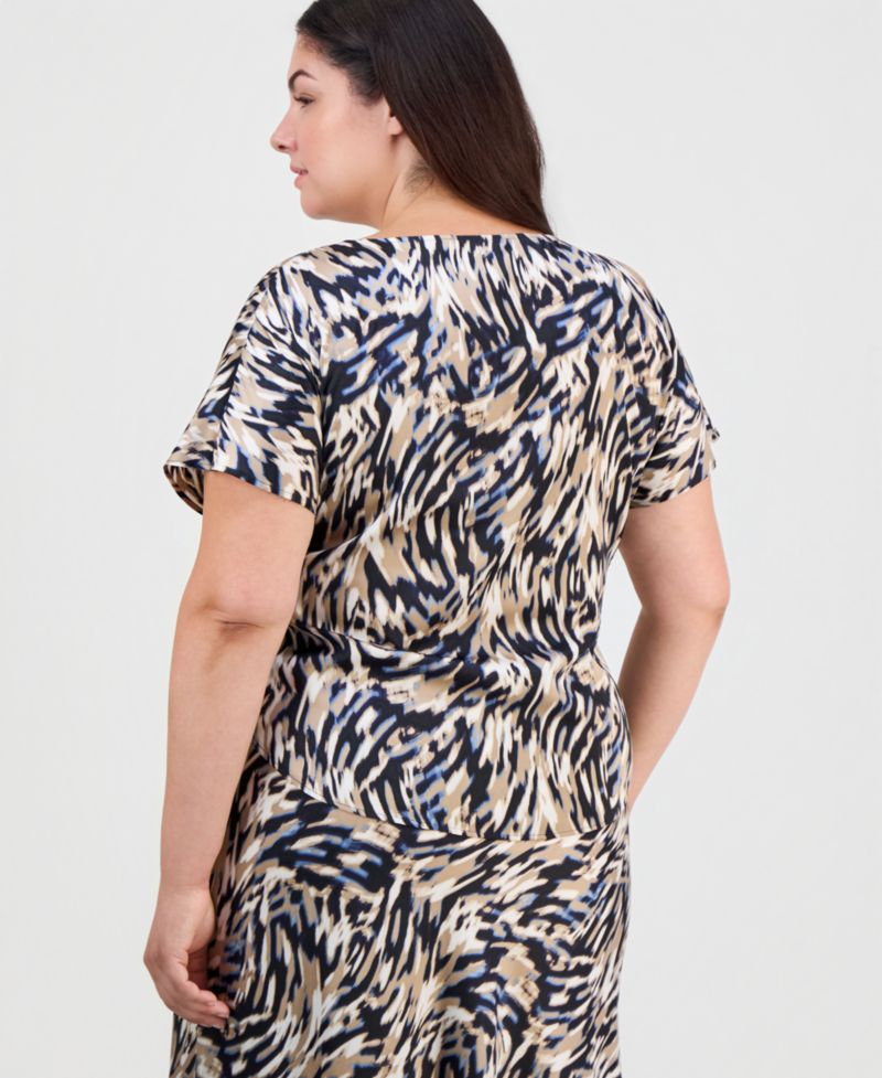 Plus Size Boat-Neck Short-Sleeve Top