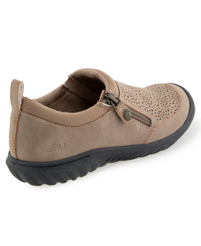 Women's Avery Closed Round Toe Casual Flats