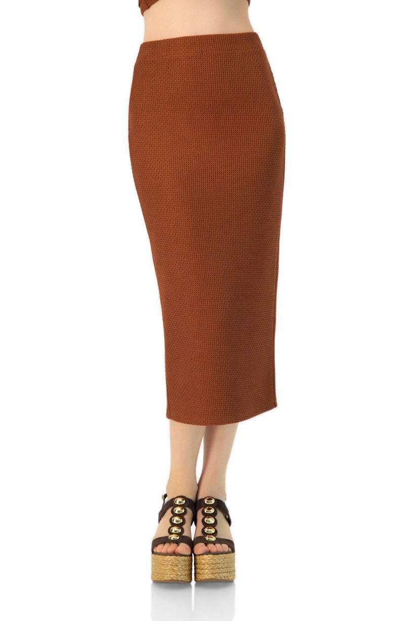 Women's Textured Knit Midi Skirt with Back Slit