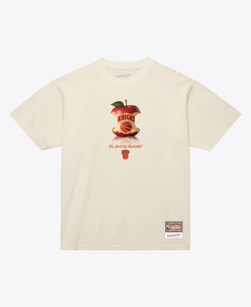 Men's Cream New York Knicks Court Apple T-Shirt