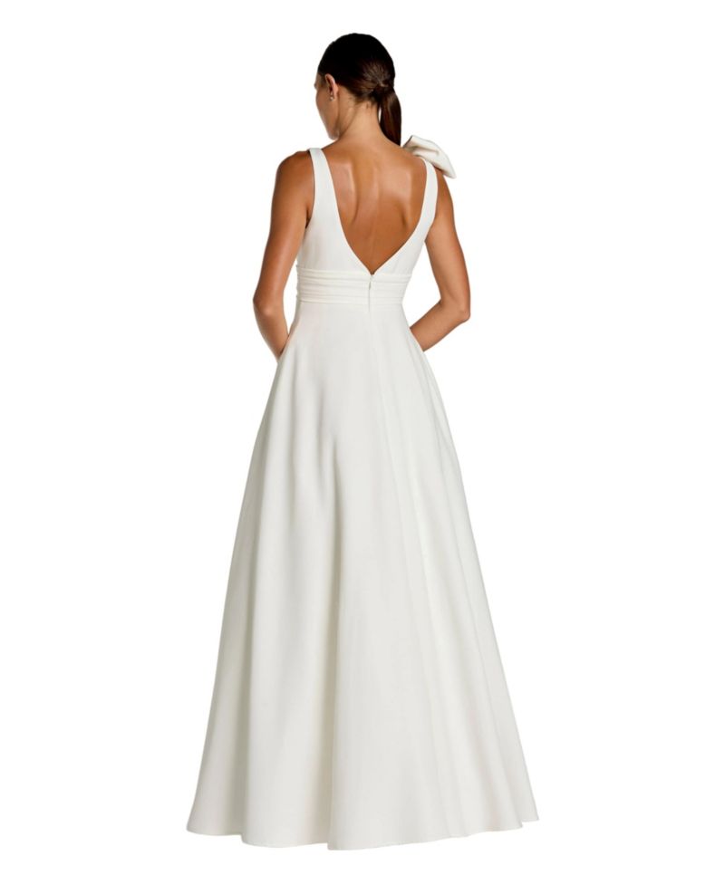 Women's Ieena Plunge-Neck Sleeveless Bow Ball Gown