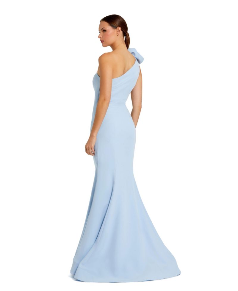 Women's Crepe One Shoulder Mermaid Gown With 3D Flower
