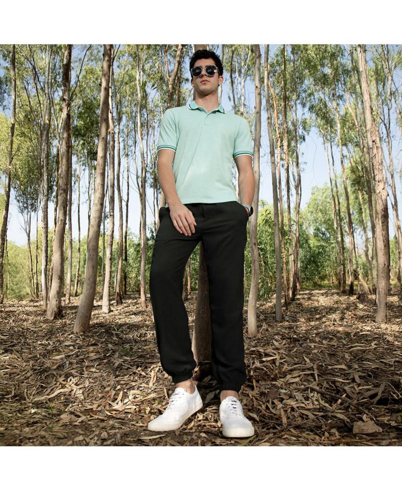 Men's Obsidian Black Solid Belted Trousers