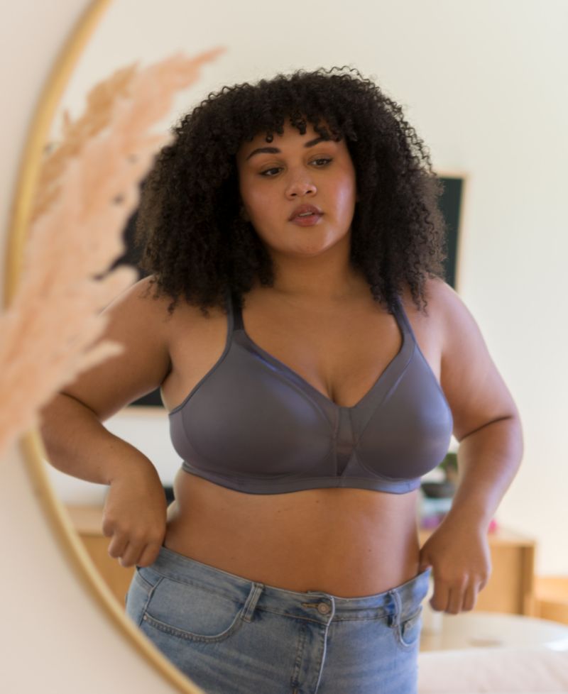 Full Figure 18 Hour Sleek & Smooth Wireless Bra 4803, Online Only