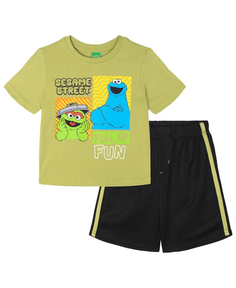 Little Boy's (5) Athletic 2-Piece T-Shirt and Shorts Set
