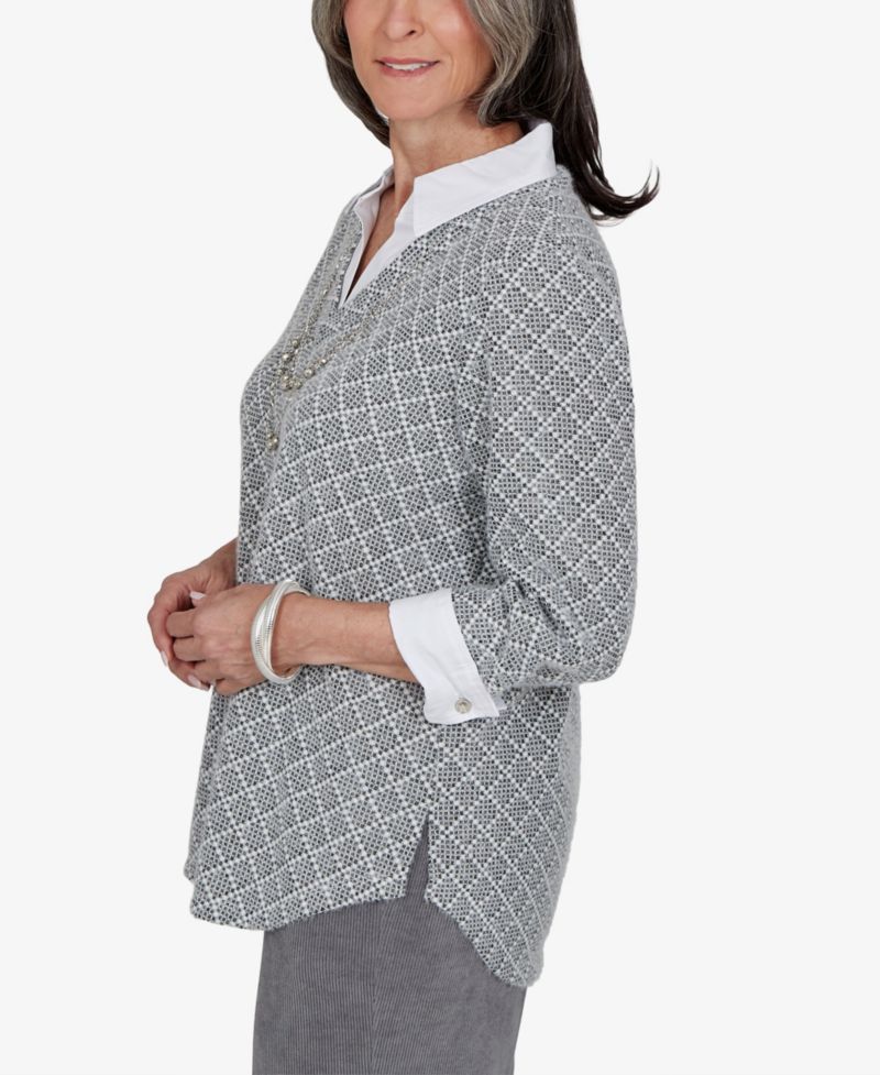 Petite Geometric 3/4-Sleeve V-Neck Blouse
