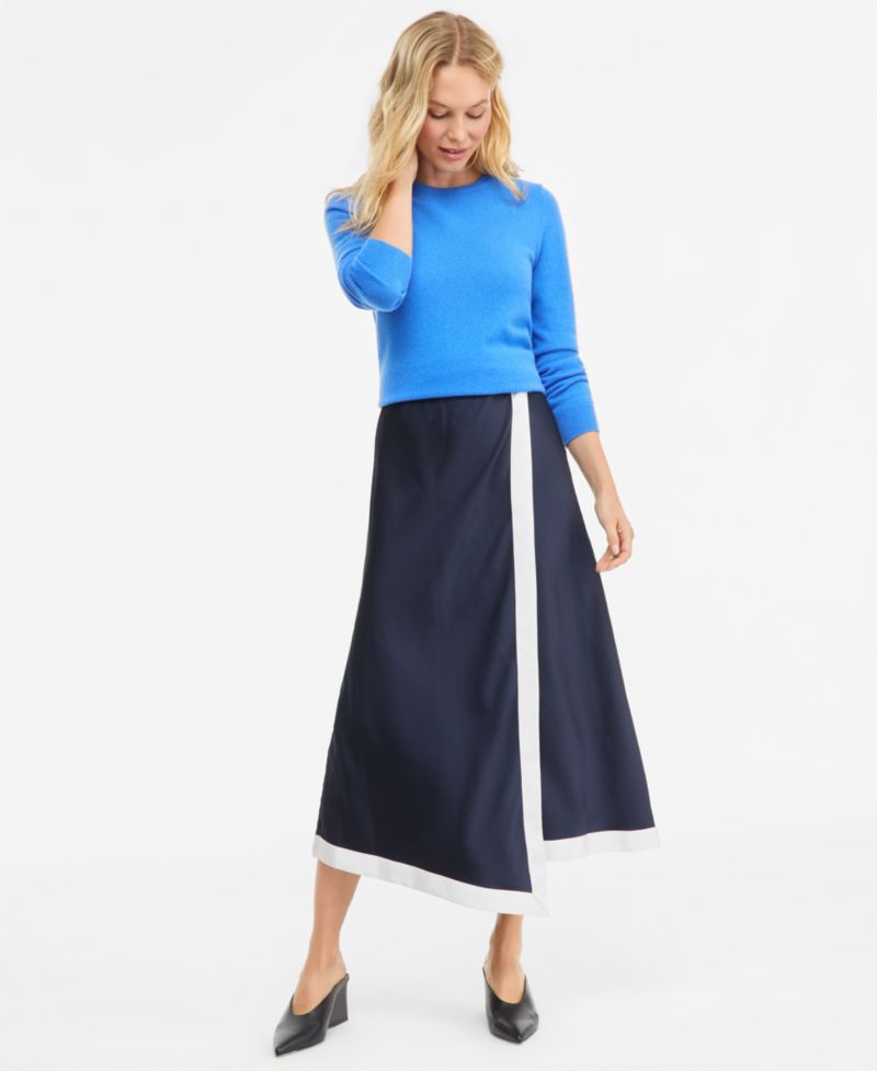 100% Cashmere Women's Petite Long-Sleeve Crewneck Sweater