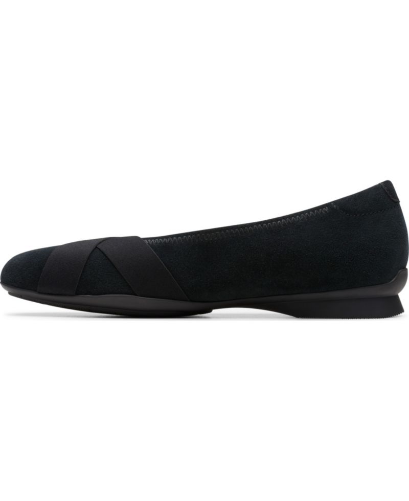 Women's Jazmynn Gem Round Toe Flats