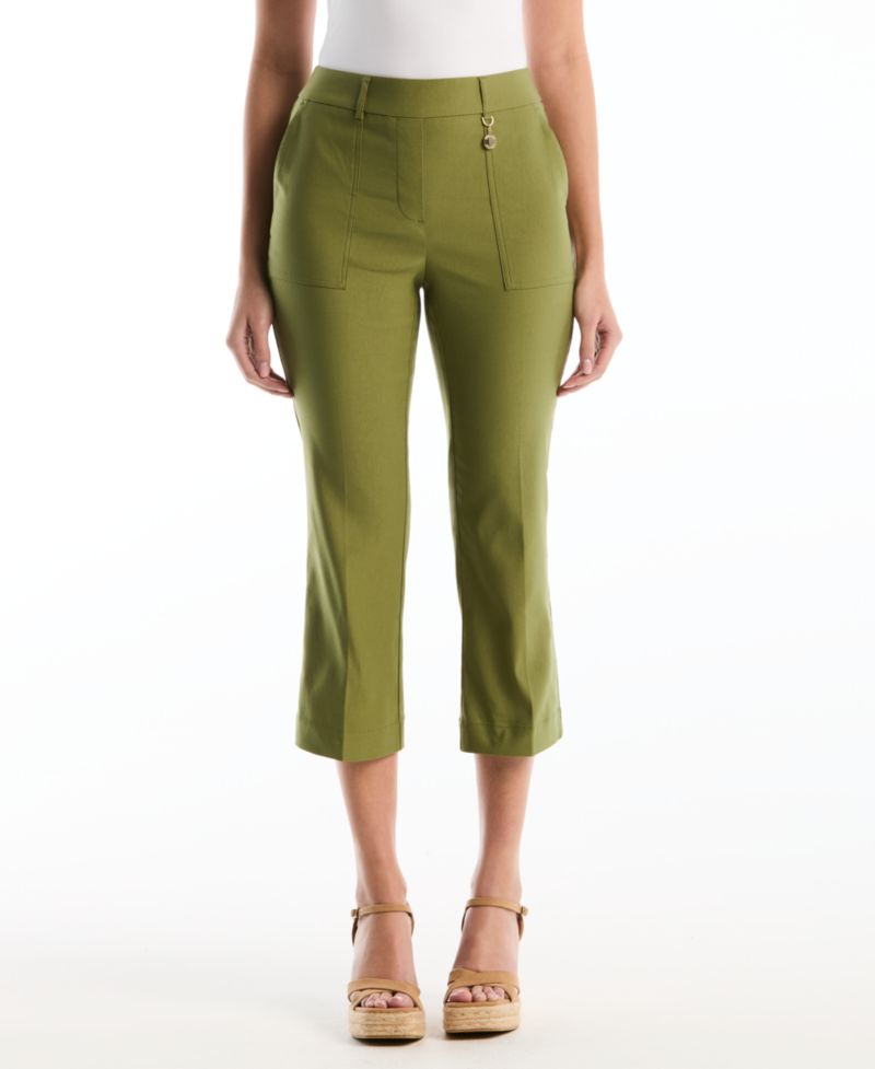 Petite Porkchop Pocket Kick Flare Capri Pants