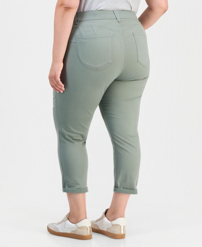 Plus Size Booty Lift Mid-Rise Cropped Pants