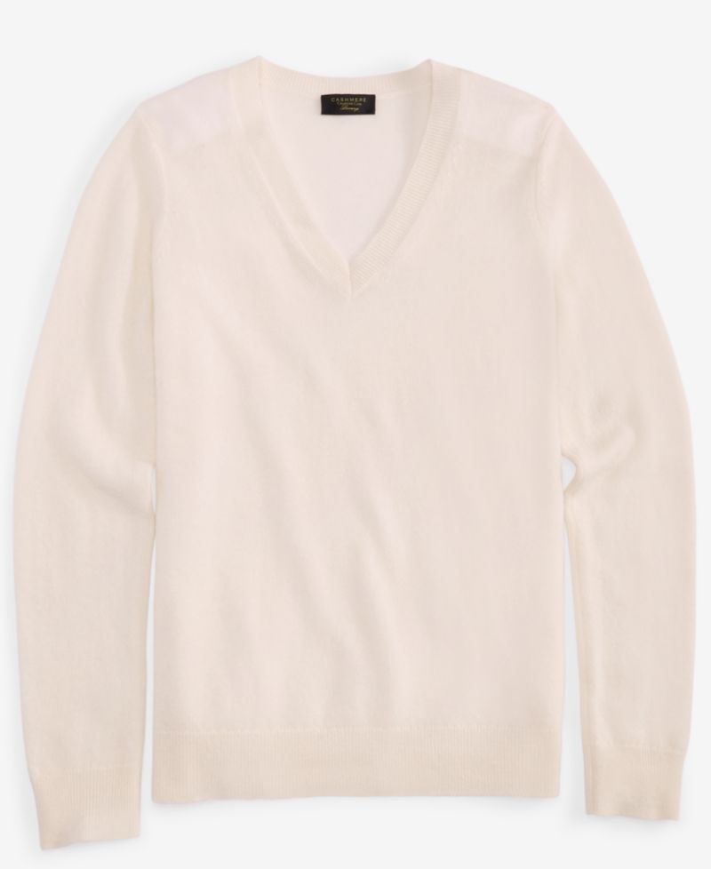 100% Cashmere Petite V-Neck Long-Sleeve Sweater