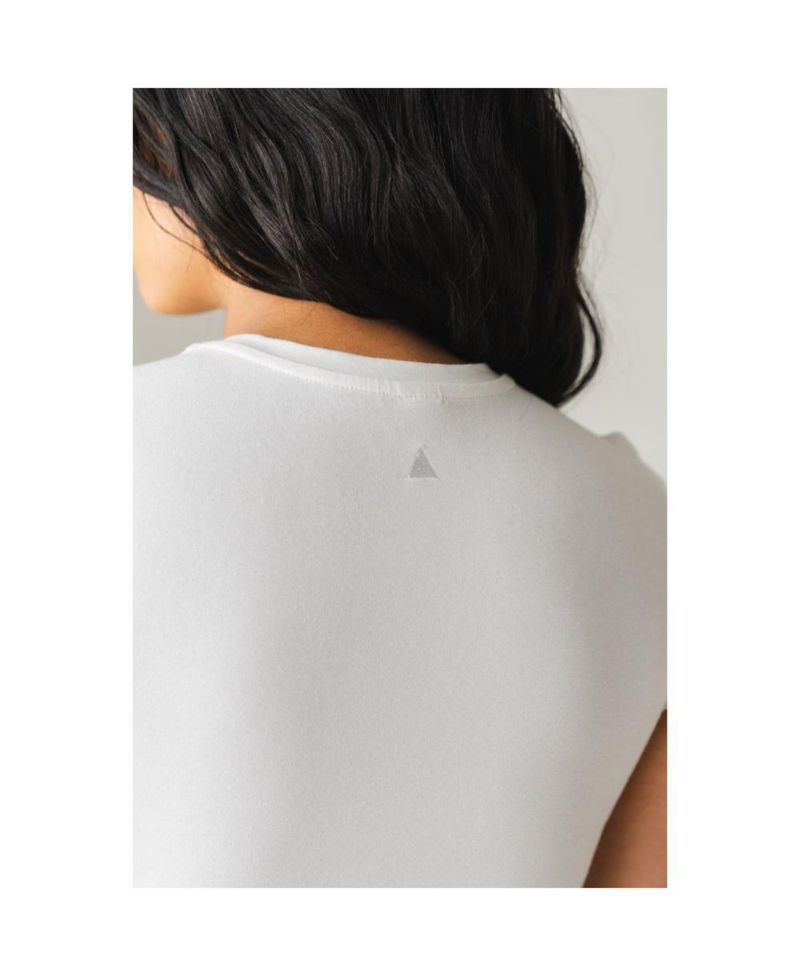 Women's Basis Full Tee