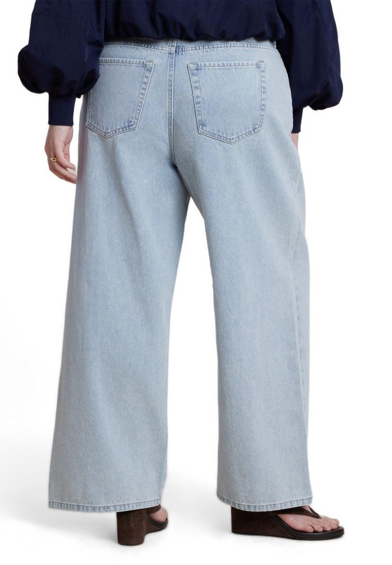 Women's Snap Front Midrise Jean