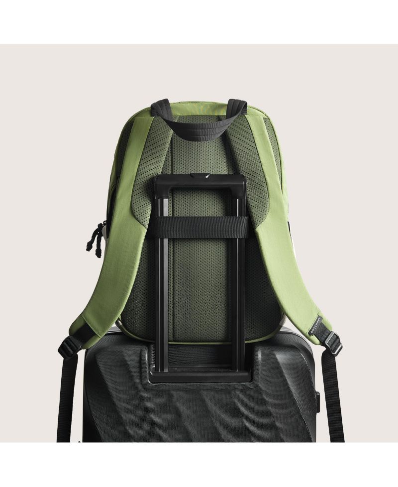 Vega 23L Featherlight Work Backpack Moss