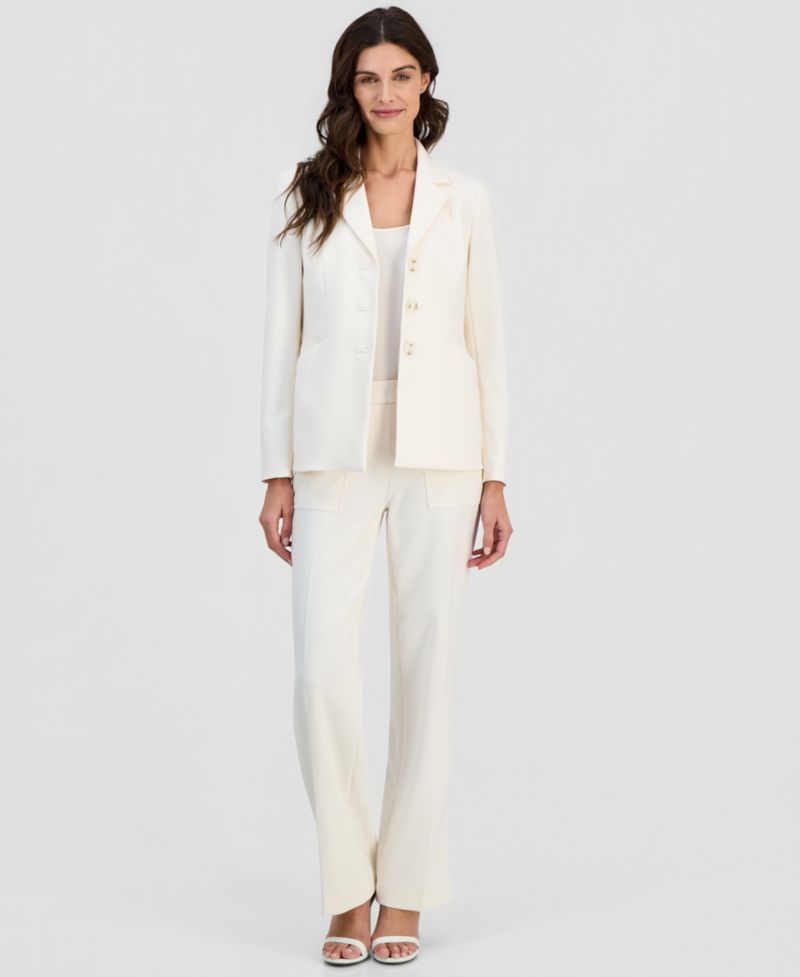 Women's Structured Stretch Notch-Lapel Three-Button Blazer