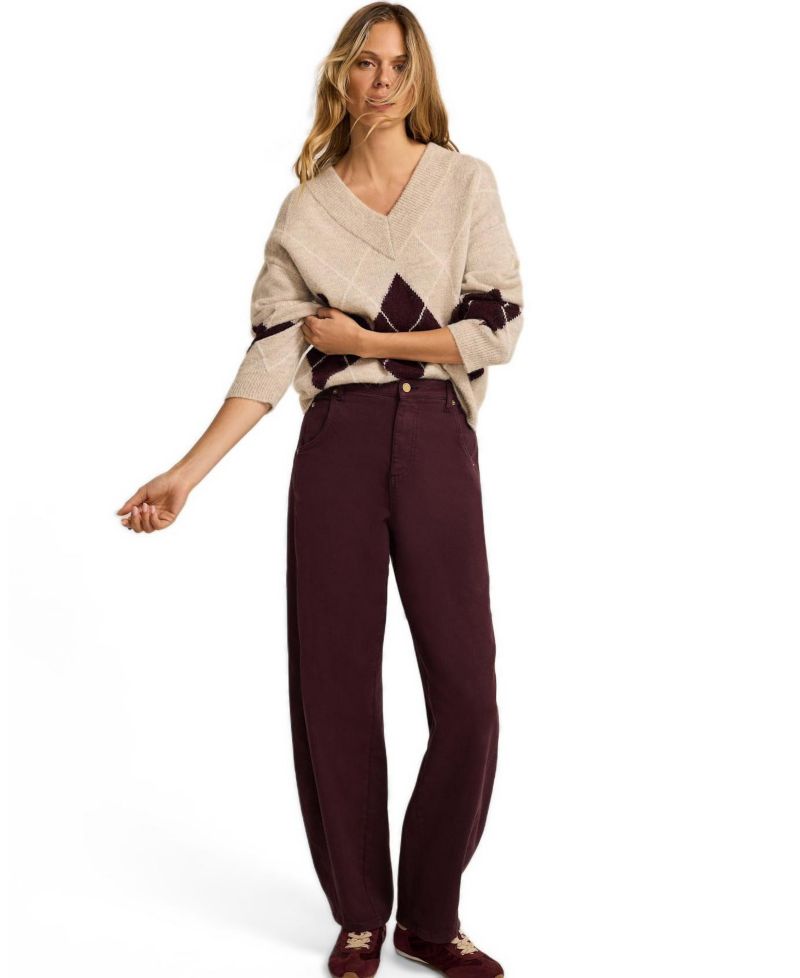 Women's Argyle Long-Sleeve V-Neck Sweater