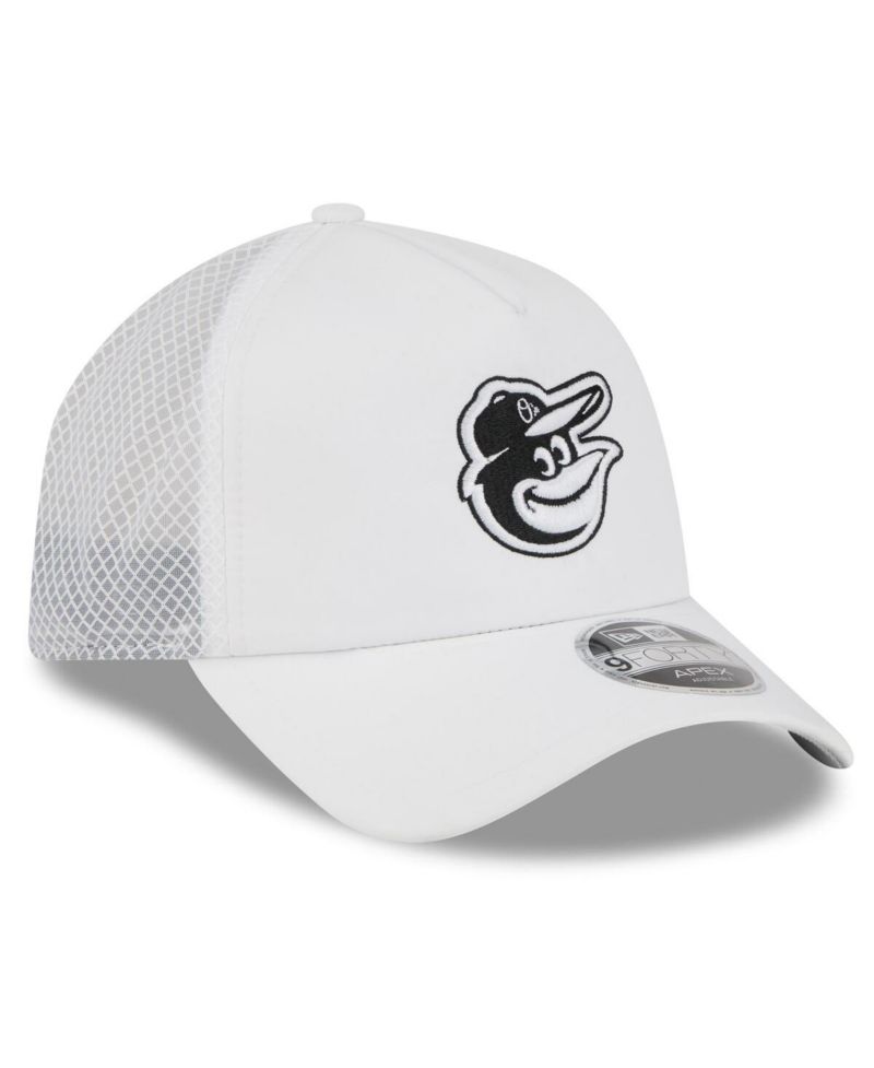 Men's White Baltimore Orioles 2026 Batting Practice Apex 9FORTY Adjustable Trucker Hat