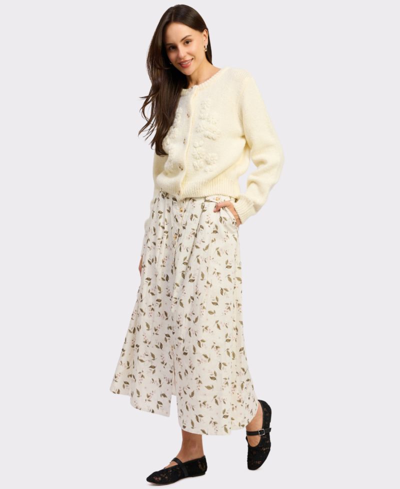 Women's Hannah Crew Neck 3D Knitted Flower Cardigan