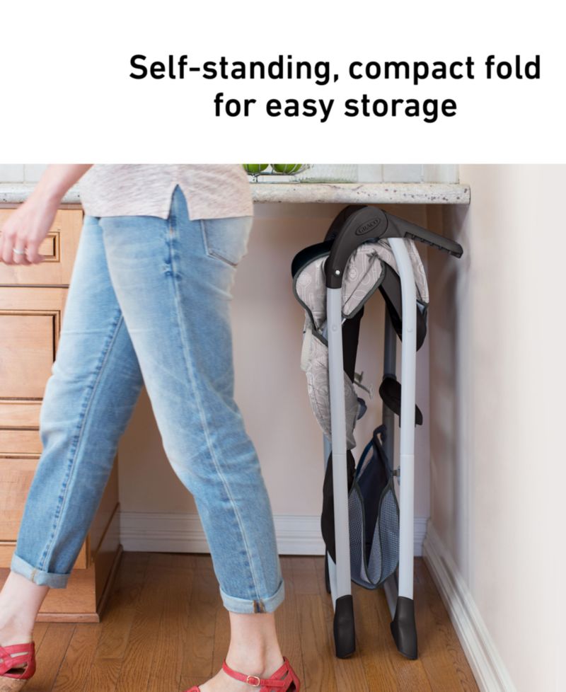 Slim Snacker™ Highchair