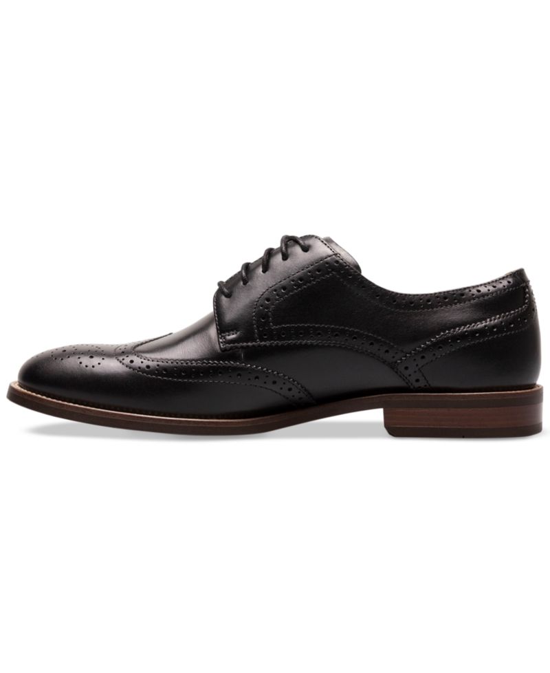 Men's Ruvo Wingtip Oxford Dress Shoes
