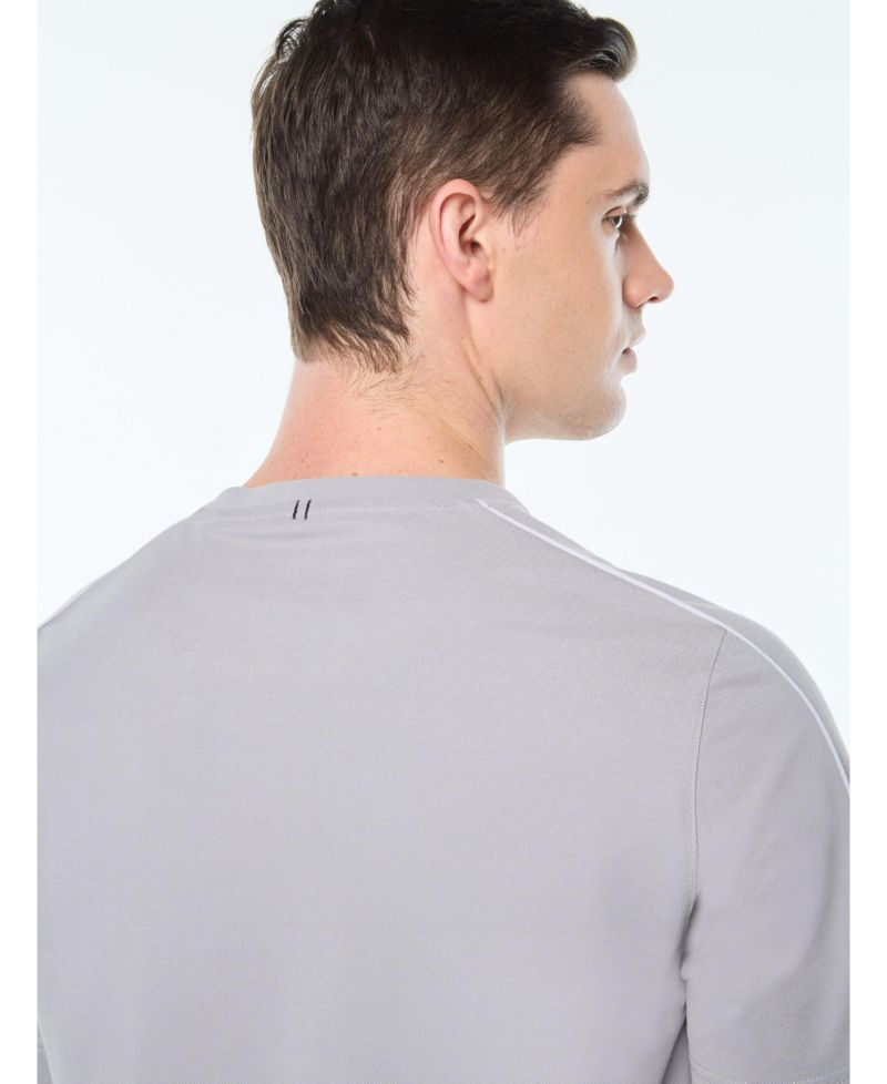 Men's Magro Regular-Fit Crewneck T-Shirt