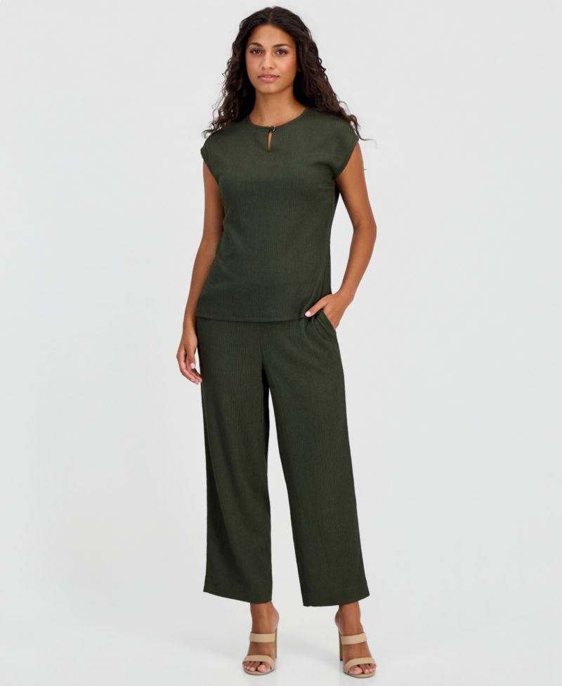 Petite Extended-Shoulder Pebble-Texture Top & Pebble-Texture Knit Pull-On Pants