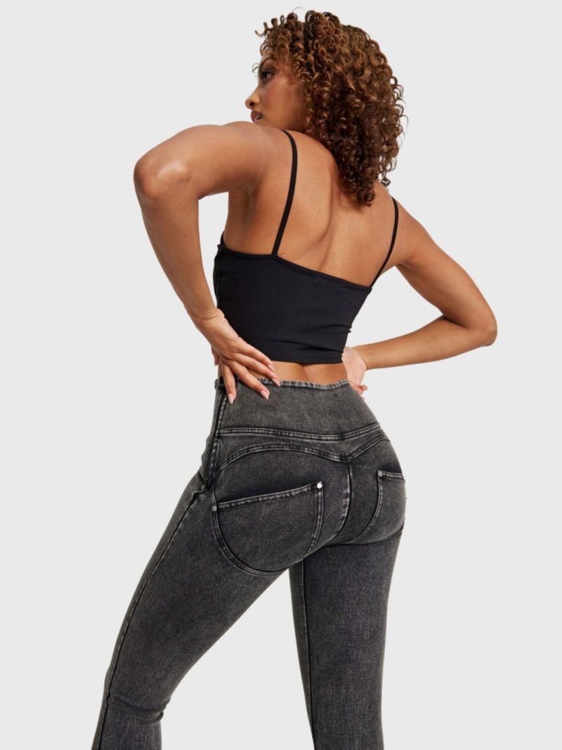 Women's High-Rise Snug Sculpting Skinny Jeans