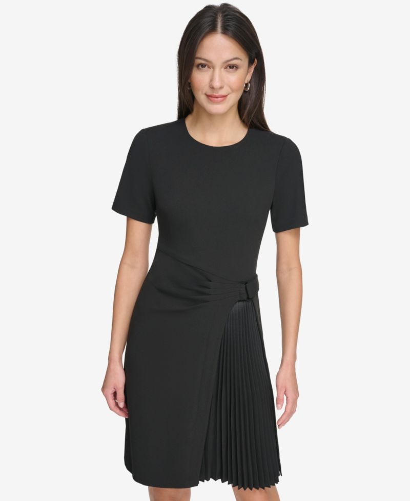 Women's Pleated Skirt Detail Short-Sleeve Dress