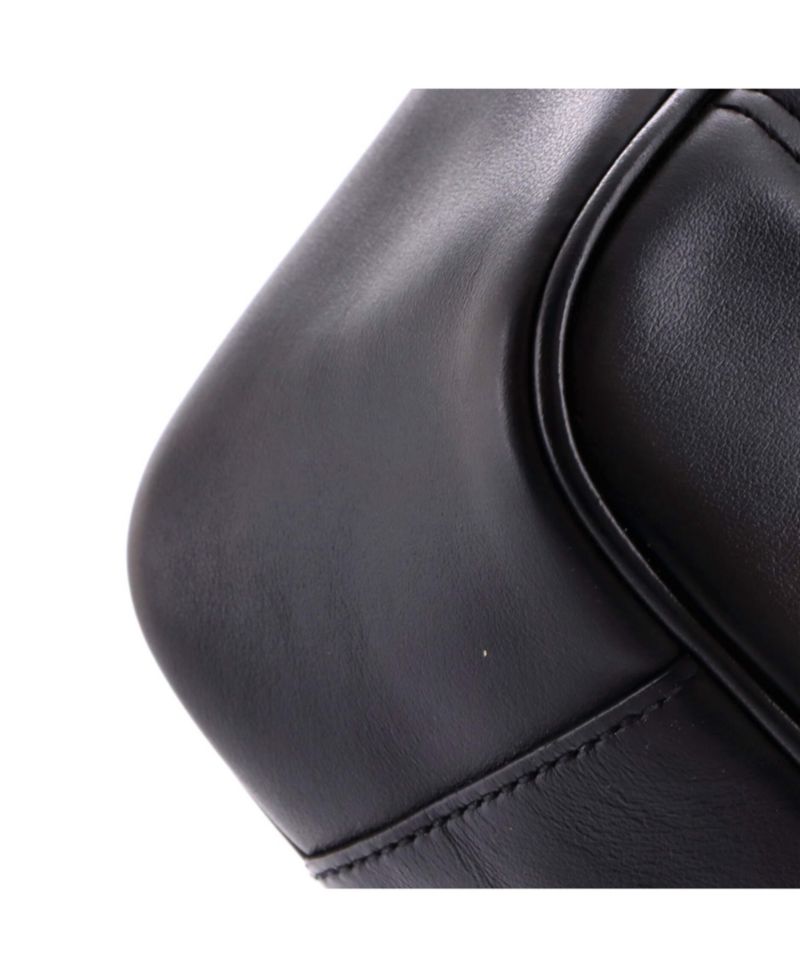 Medium GG Marmont Flap Bag Matelasse Leather